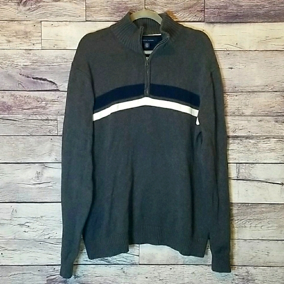 Tommy Hilfiger Other - TOMMY HILFIGER SWEATER